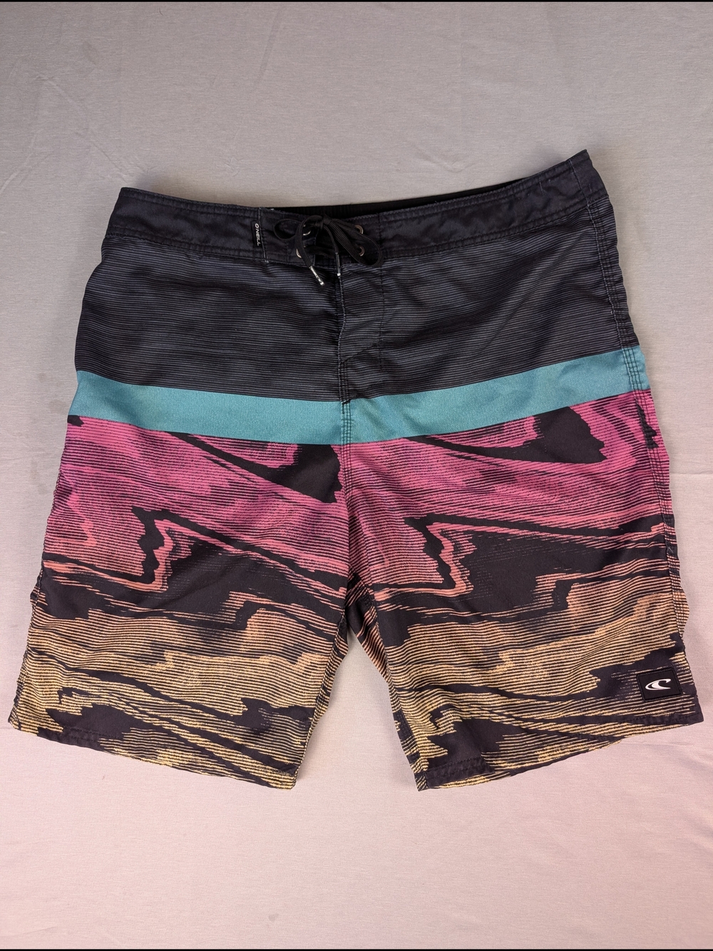 O'Neill Board Shorts Men's 34 Black Pink Blue Tan Striped‎ Drawstring Pocket 9"